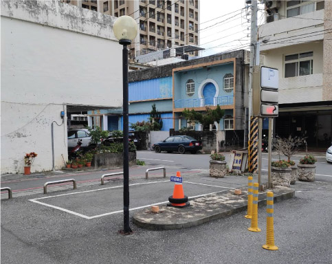花蓮忠孝街與成功街口停車場